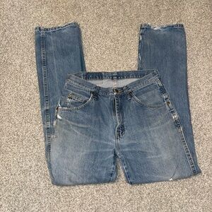 Wrangler Men's Relaxed Fit Blue Jeans